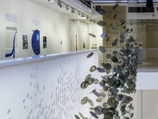 PHOTO EXPO PLASTIC HEART-103